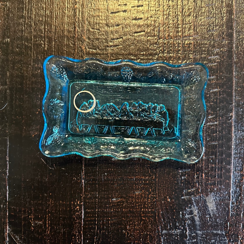 Indiana glass tiara last supper trinket tray - Picture 3 of 4